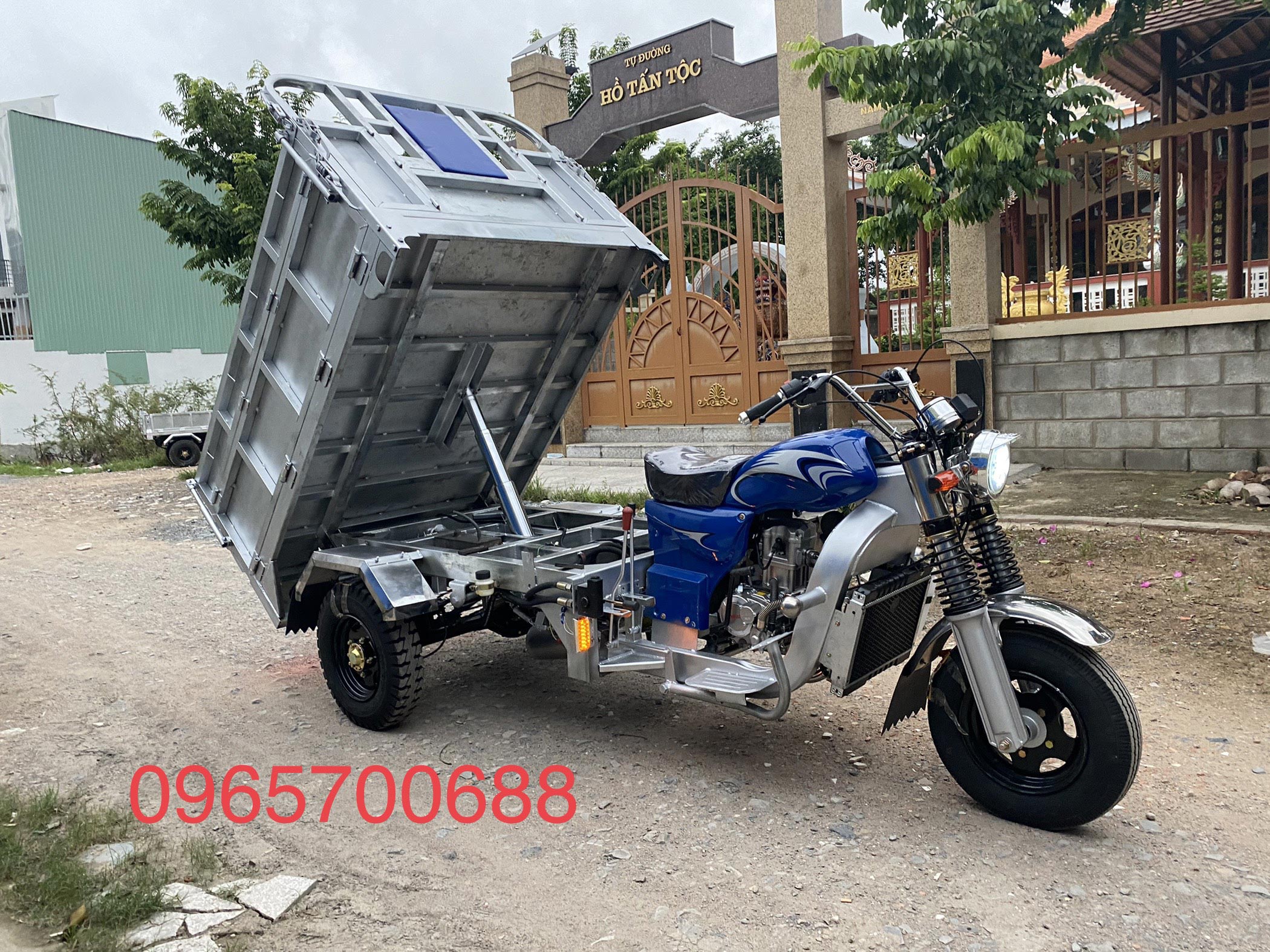 XE LÔI CÓ BEN VAI KẼM KHUNG SƯỜN KẼM THÙNG KẼM PHUỘC ĐƠN 60 LY MÁY  200CC  XE BA BÁNH QUANG LIÊM